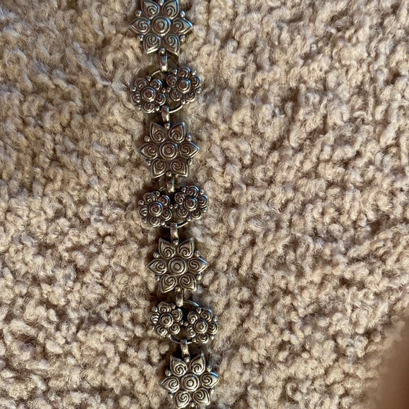 Jeweled Enamel Chain Belt 42 inches from end to end - Picture 14 of 16